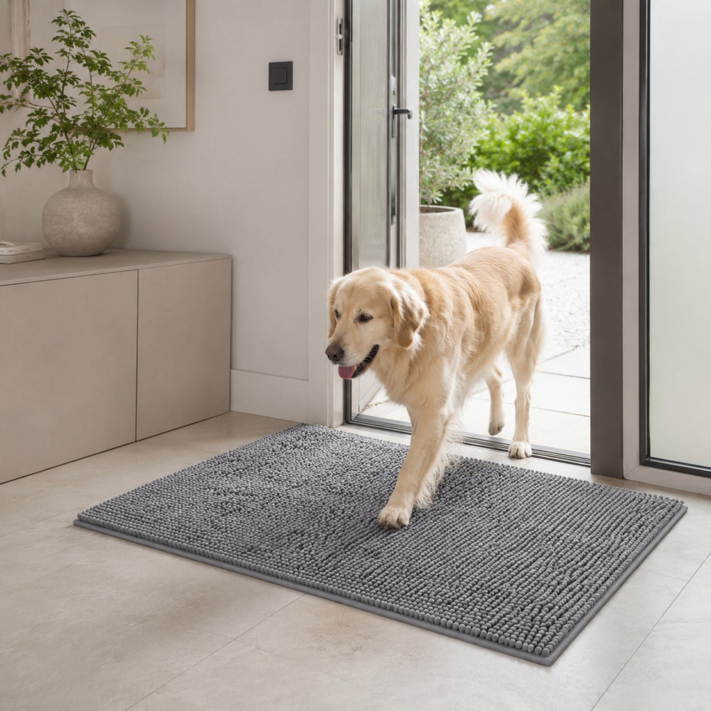 Absorbent Microfiber Dog Door Mat for Muddy Paws – Grey Washable Non-Slip Pet Mat