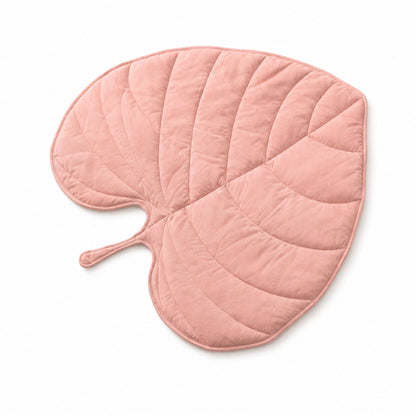 Leaf-Shaped Quilted Pet Mat for Dogs and Cats – Machine-Washable Floor, Bed and Sofa Mat
